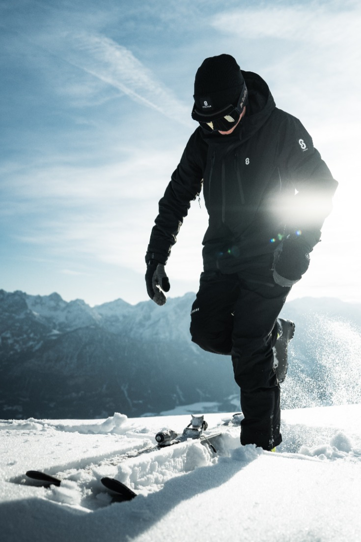 All black 2025 ski outfit